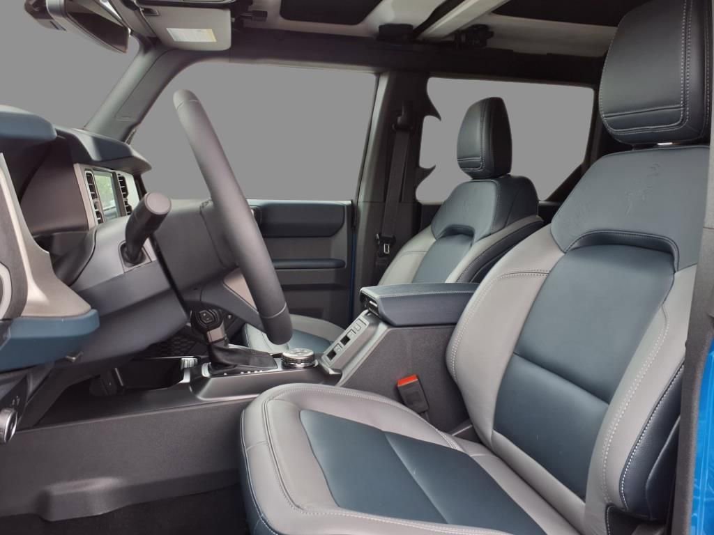 New 2024 Ford Bronco Outer Banks image 5