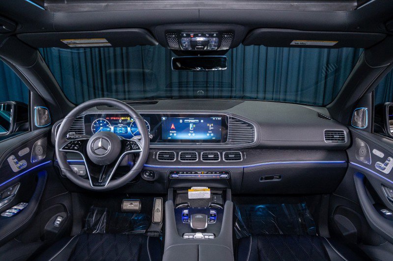 New 2025 Mercedes-Benz Maybach GLS 600 4MATIC image 14