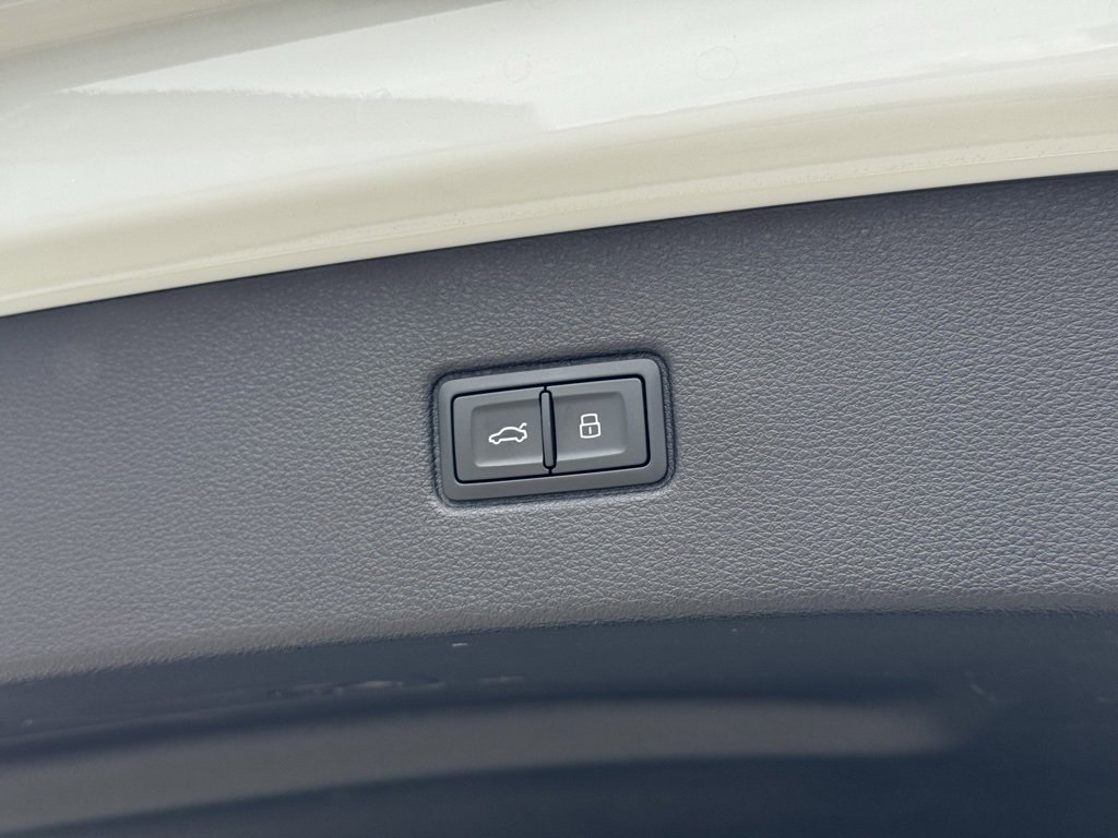 Used 2025 Audi SQ7 Prestige image 22