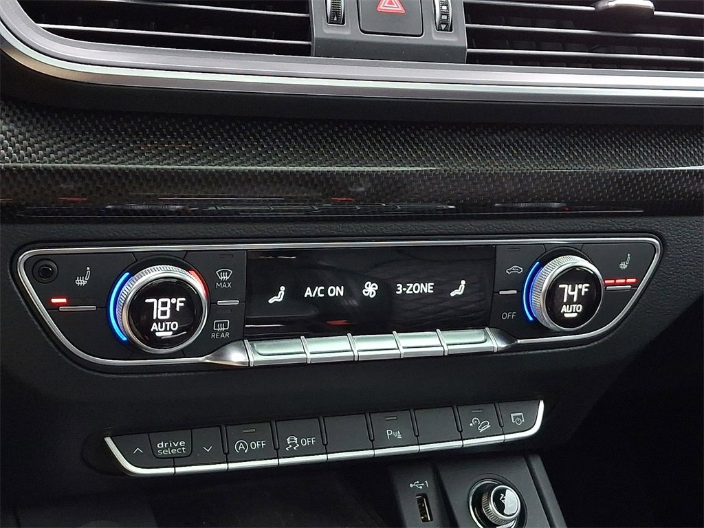 Used 2018 Audi SQ5 Premium Plus w/ Navigation Package image 21