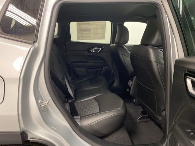 New 2026 Jeep Compass Latitude image 24