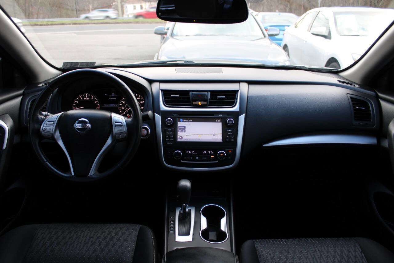 Used 2016 Nissan Altima 2.5 SV w/ Convenience Package image 32