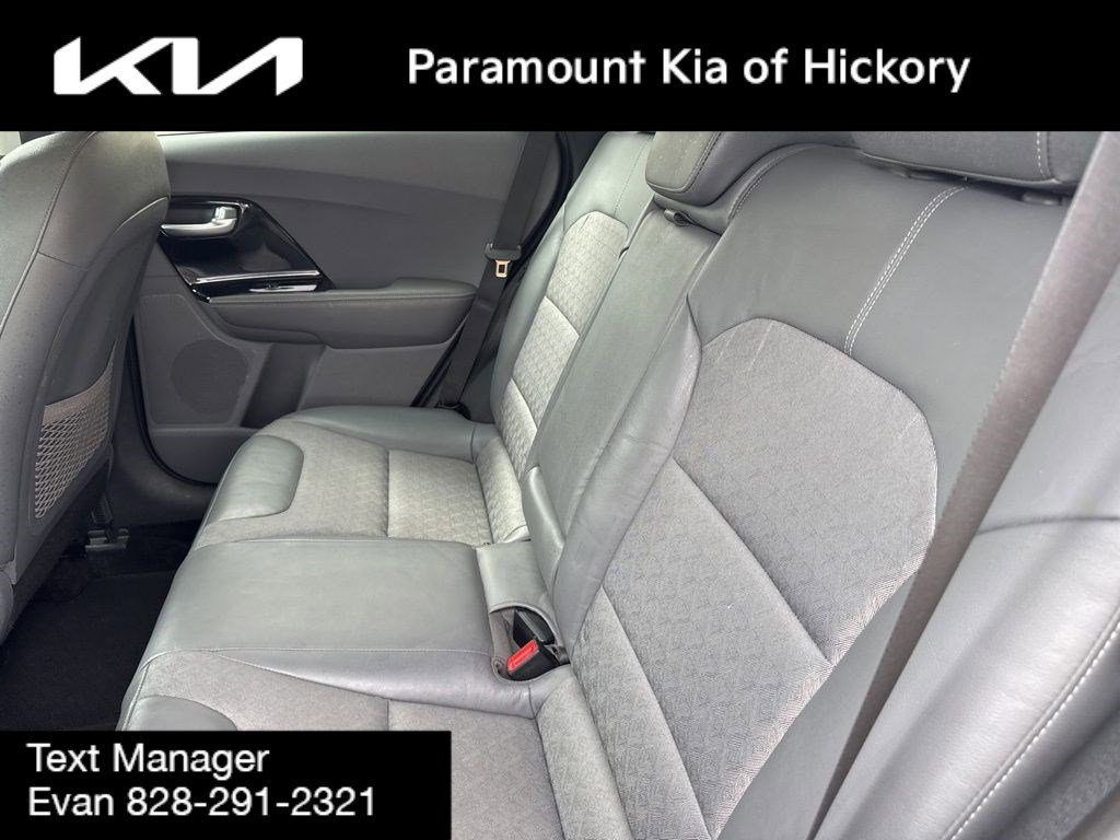 Used 2018 Kia Niro EX image 12