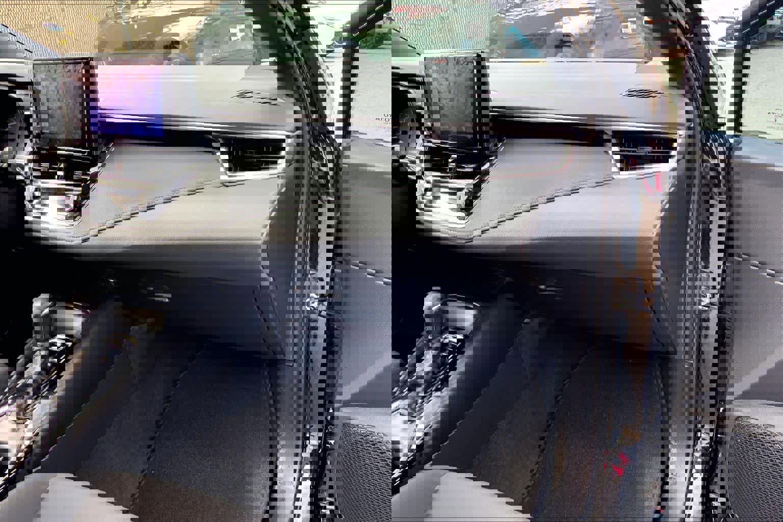 Used 2024 Toyota Corolla SE image 17