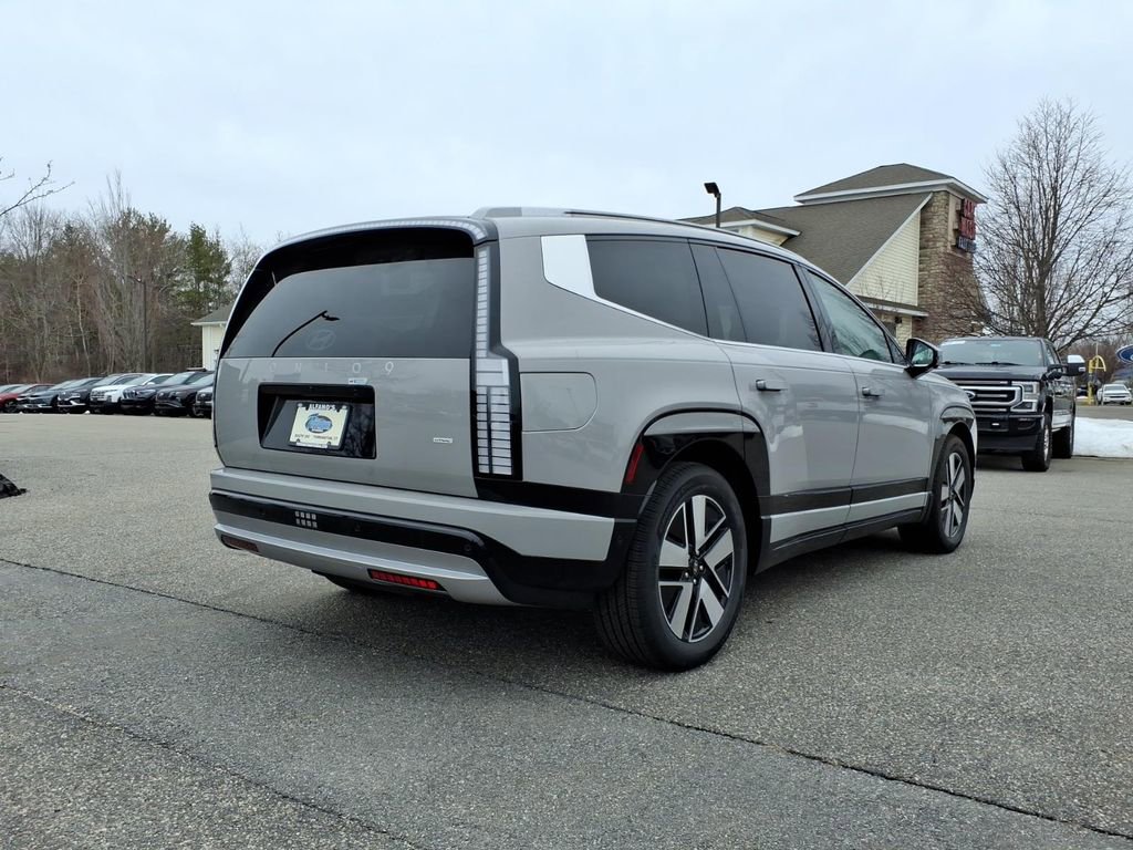 New 2026 Hyundai Ioniq 9 SEL image 3