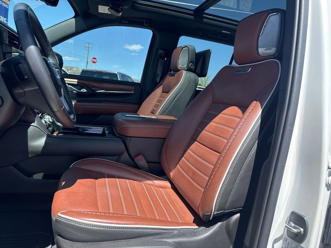 Used 2023 GMC Yukon Denali Ultimate image 7