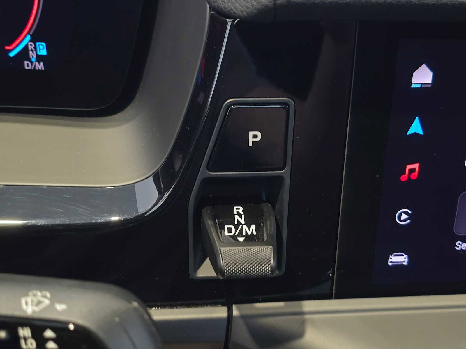 Used 2024 Porsche Panamera 4 image 31