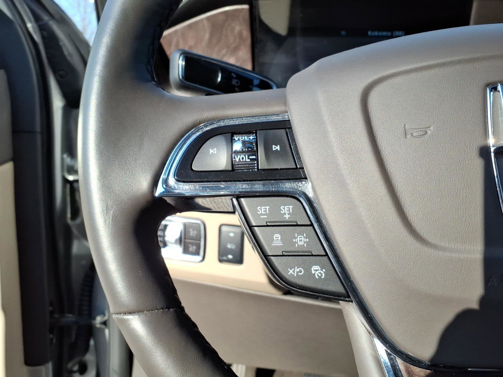 Certified 2024 Lincoln Navigator L Reserve image 18