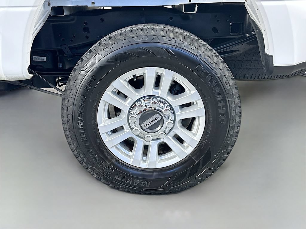 Used 2019 Ford F250 XLT w/ Snow Plow Prep Package AWD/4WD image 30