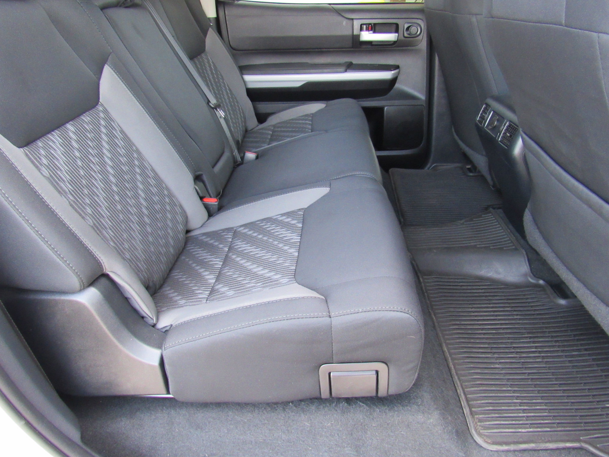 Used 2019 Toyota Tundra SR5 w/ TRD Off Road Package image 34