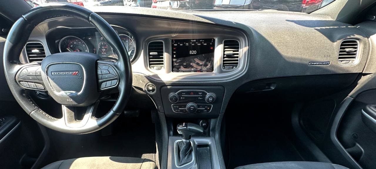 Used 2023 Dodge Charger SXT RWD image 10
