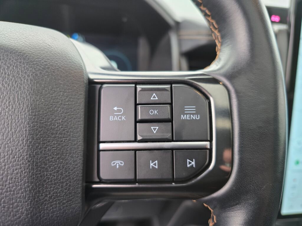 Used 2023 Ford Expedition Max Platinum AWD/4WD image 23