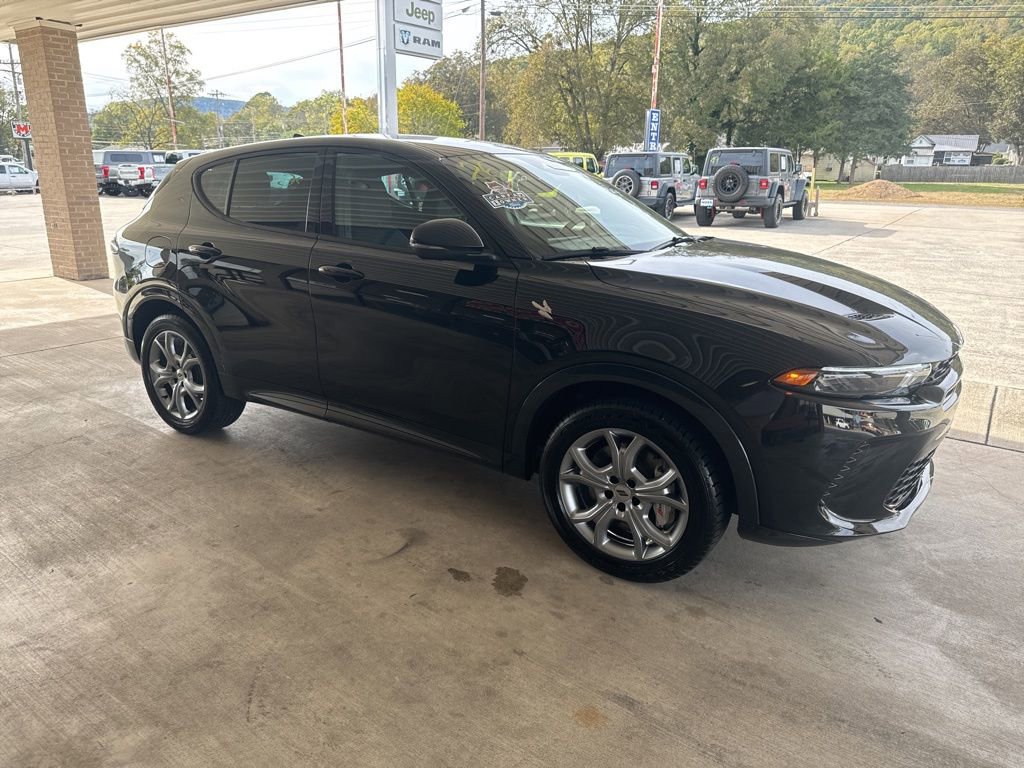 Used 2024 Dodge Hornet R/T image 3