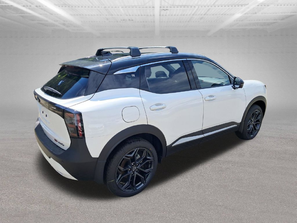 New 2026 Nissan Kicks SR AWD/4WD image 5