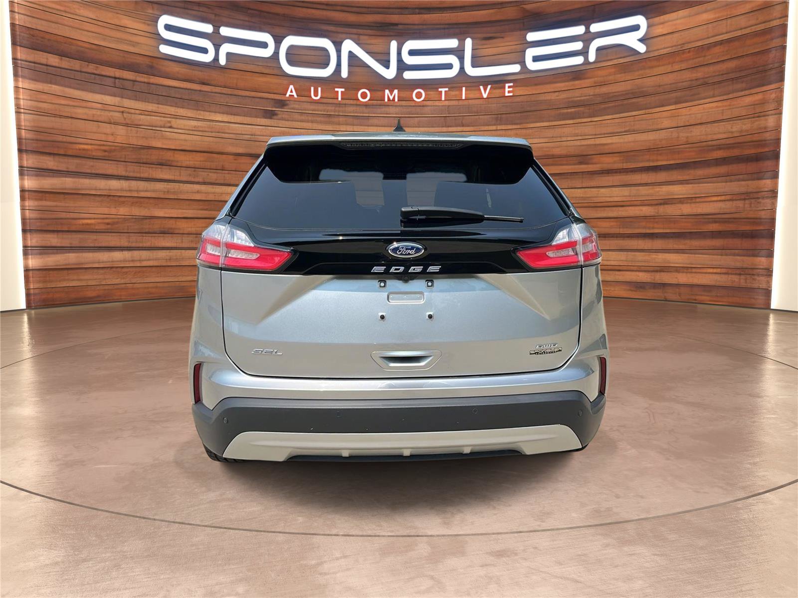 Used 2023 Ford Edge SEL AWD/4WD image 7