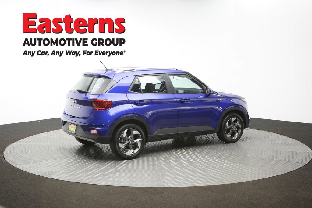 Used 2025 Hyundai Venue SEL image 43