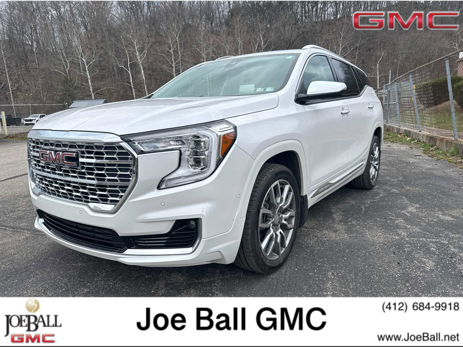 Used 2023 GMC Terrain Denali w/ Denali Premium Package image 1