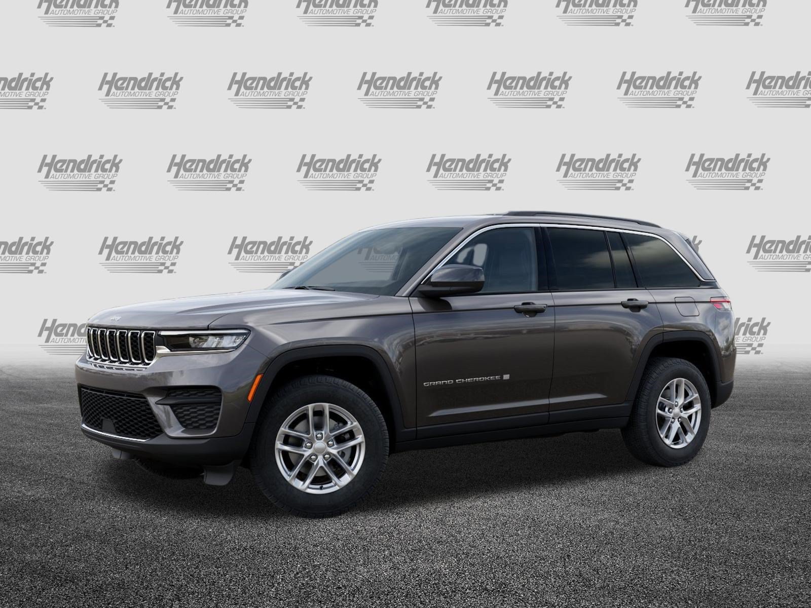 New 2026 Jeep Grand Cherokee Laredo X RWD video 2