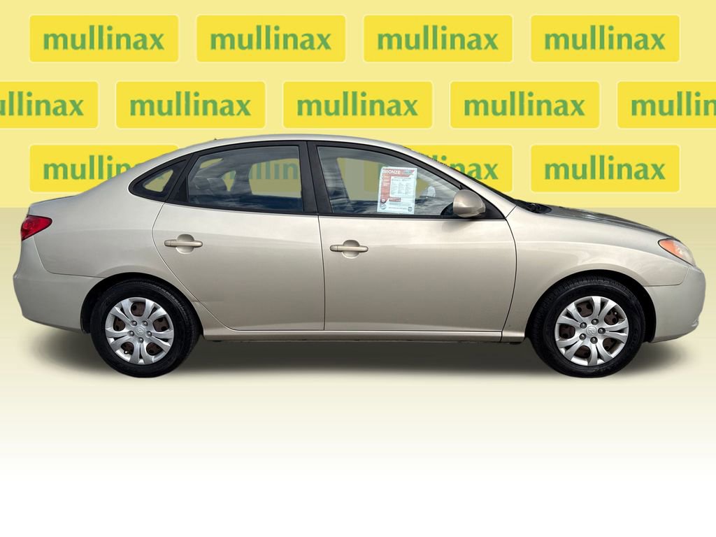 Used 2010 Hyundai Elantra GLS image 2