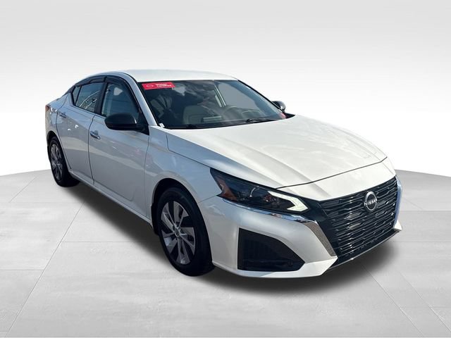 Certified 2024 Nissan Altima 2.5 S FWD image 8