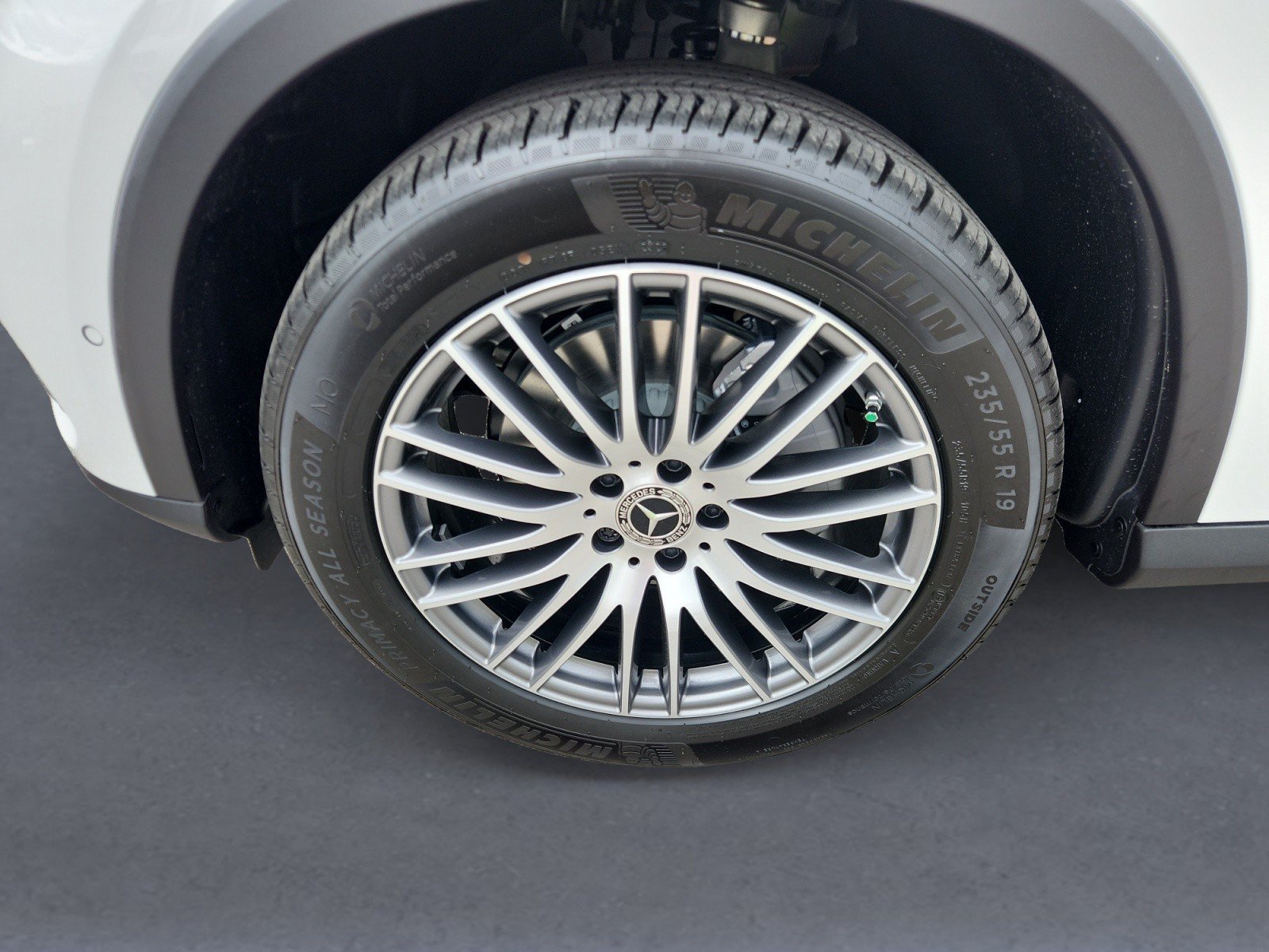 New 2027 Mercedes-Benz GLC 300 4MATIC image 8