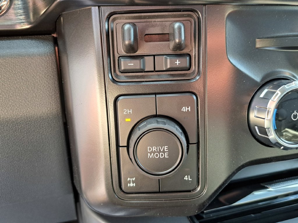 New 2026 Ford F350 Lariat w/ Lariat Premium Package AWD/4WD image 13