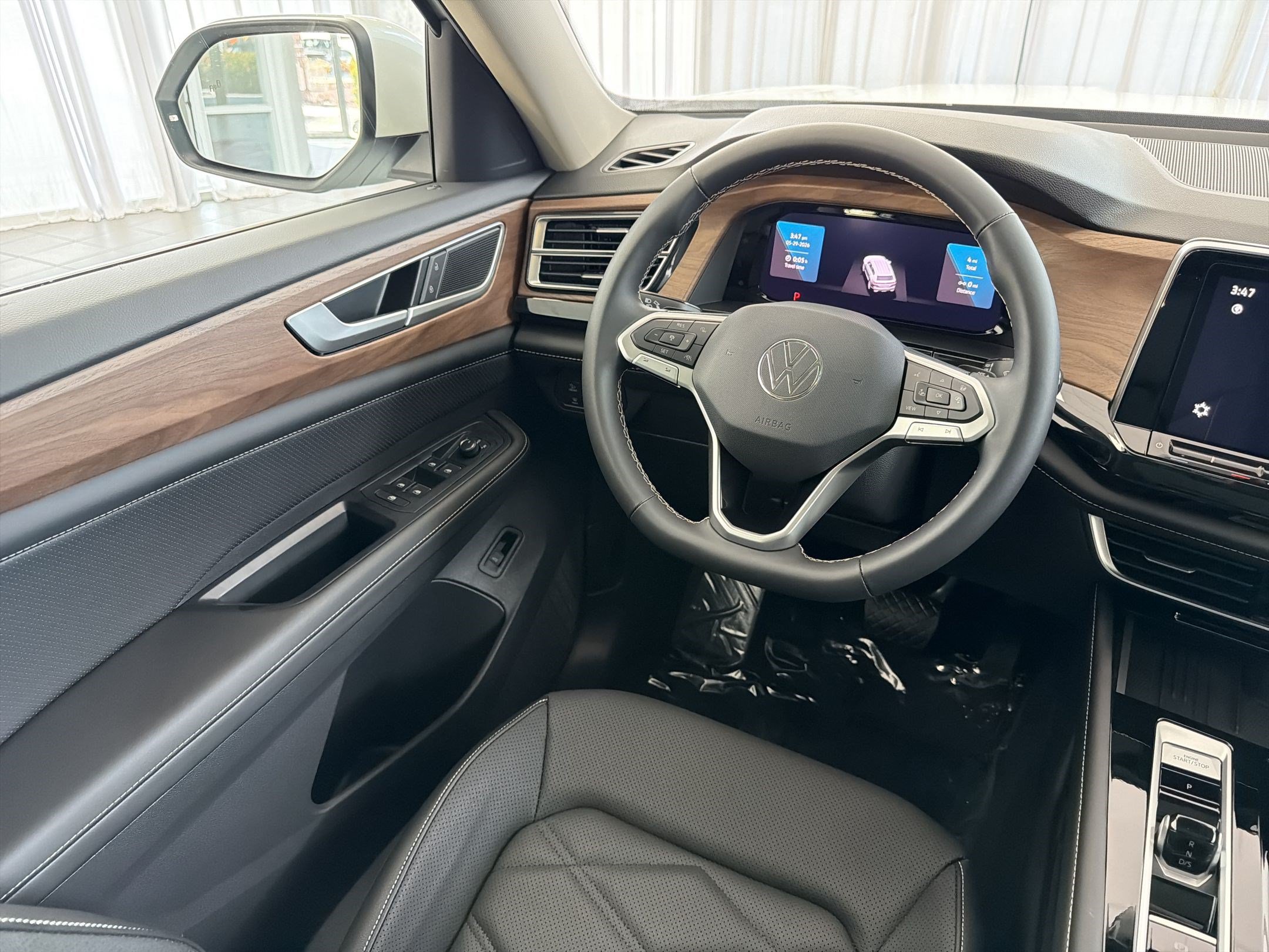 New 2026 Volkswagen Atlas SE FWD image 27
