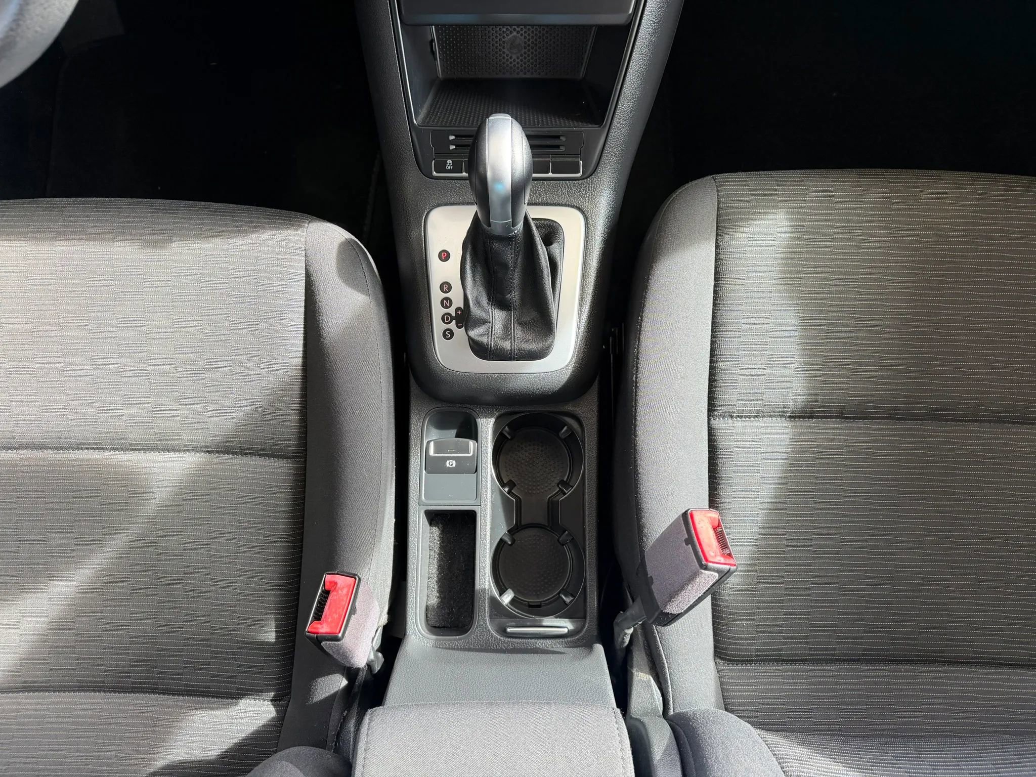 Used 2017 Volkswagen Tiguan Limited image 16