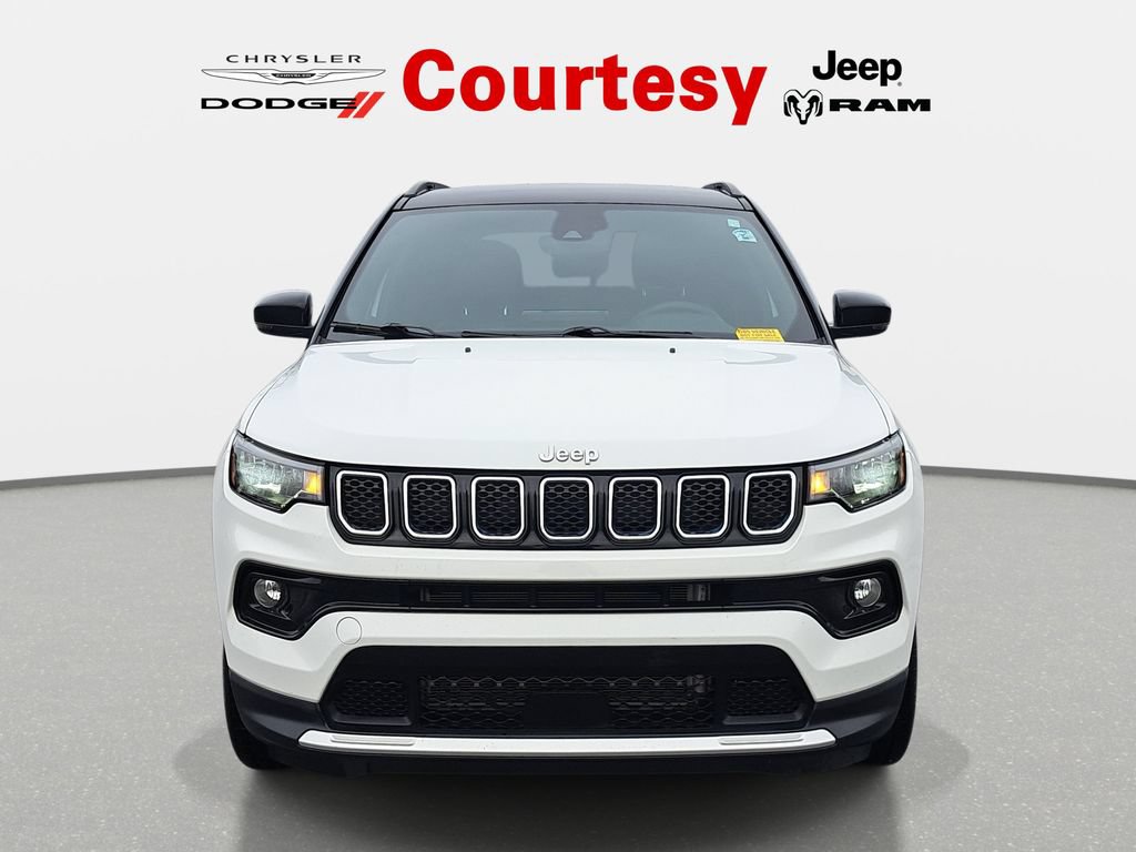 Certified 2023 Jeep Compass Limited AWD/4WD image 9