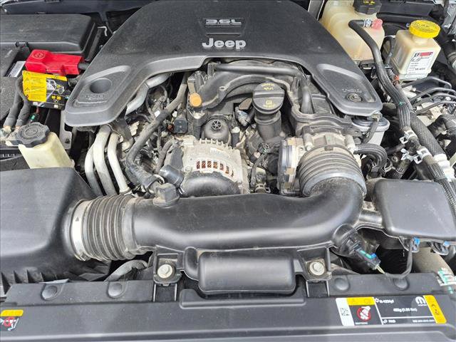 Used 2021 Jeep Gladiator Overland AWD/4WD image 23