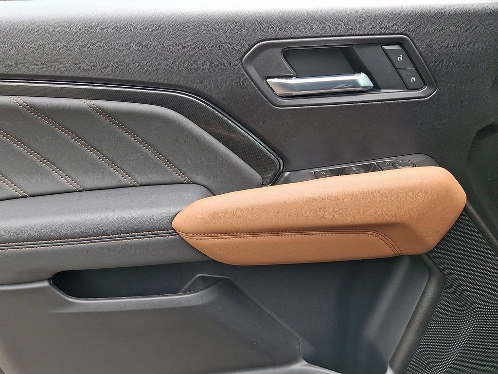New 2026 GMC Canyon AT4 AWD/4WD image 8