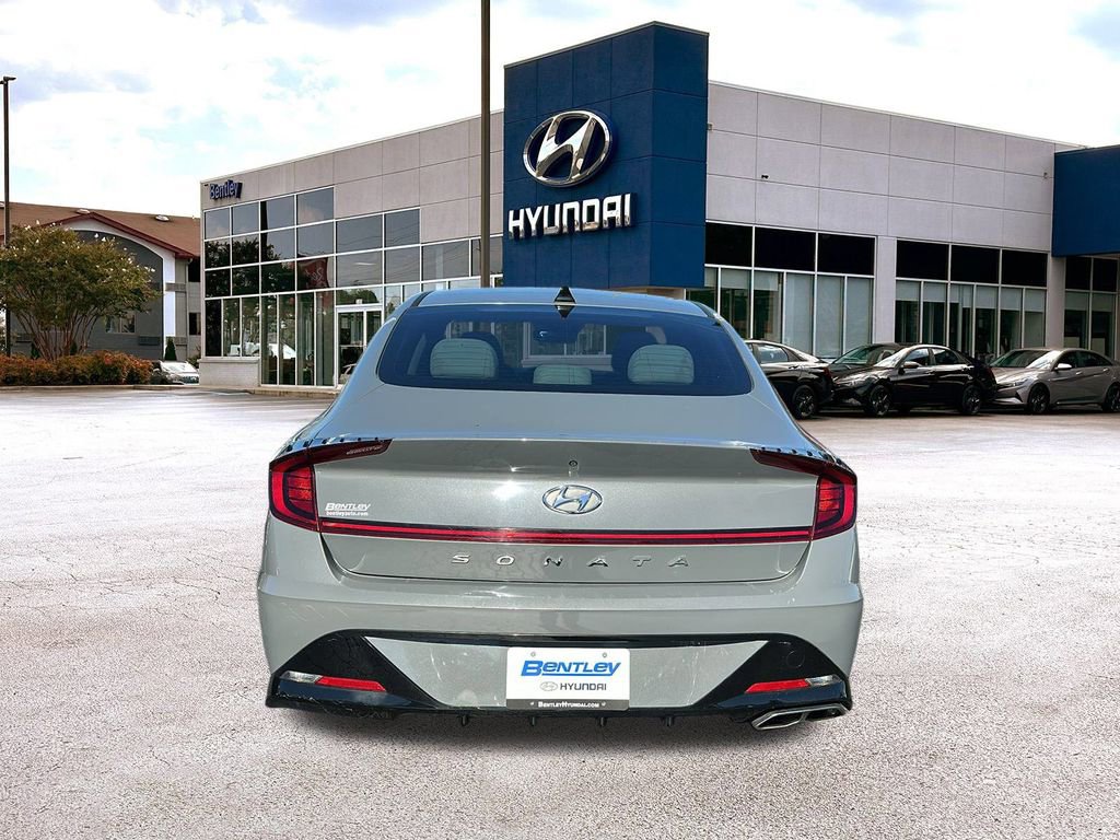 Used 2021 Hyundai Sonata SEL image 4