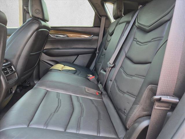 Used 2017 Cadillac XT5 Platinum w/ Driver Assist Package AWD/4WD image 19