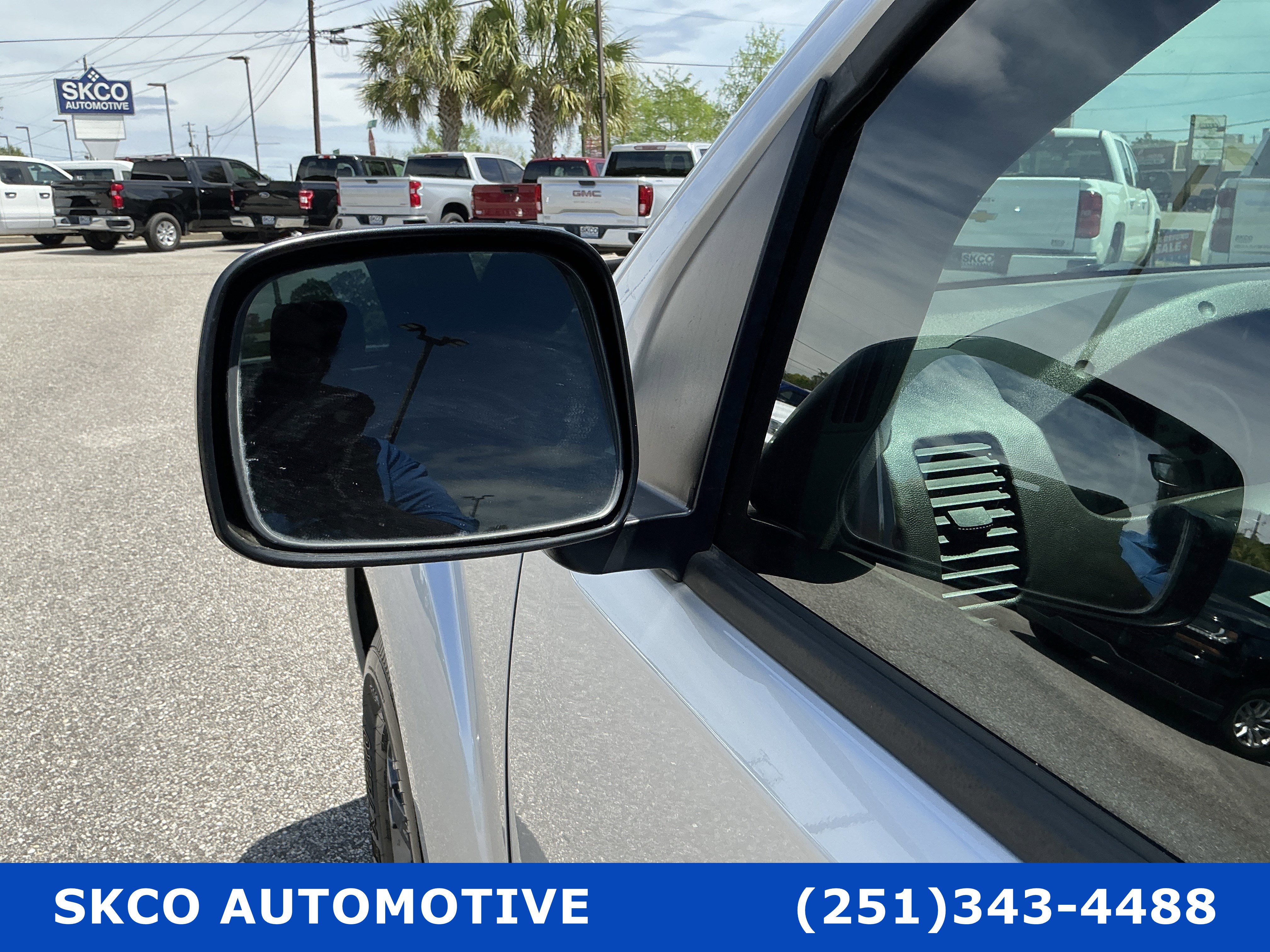 Used 2019 Nissan Frontier Desert Runner image 8