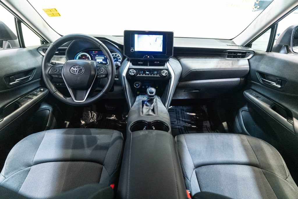 Certified 2024 Toyota Venza LE AWD/4WD image 13
