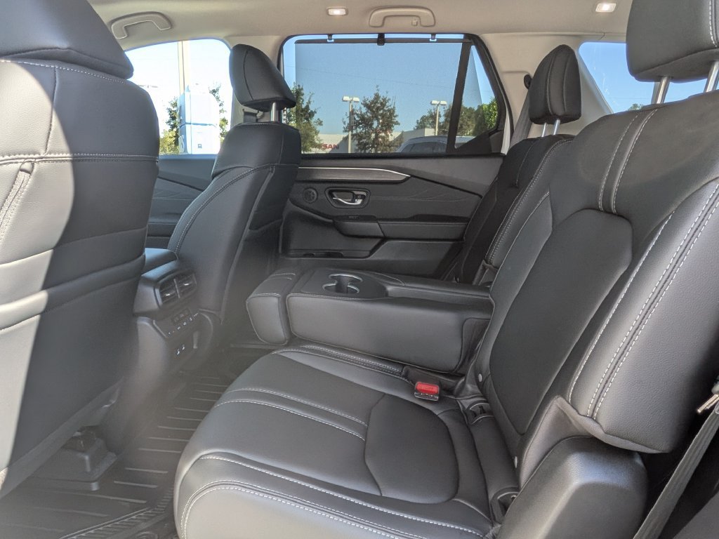 New 2026 Honda Pilot Touring image 14