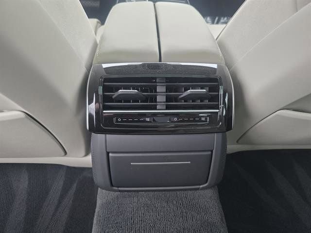 New 2025 Audi A8 L 3.0T image 19