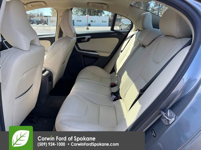 Used 2017 Volvo S60 T5 Dynamic image 11