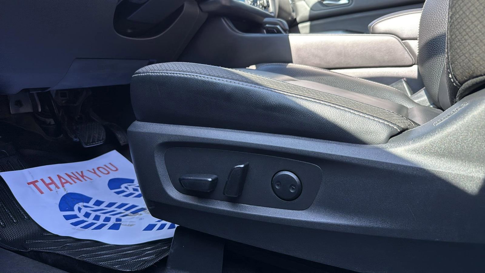 Used 2023 Nissan Pathfinder SL w/ SL Premium Package image 11