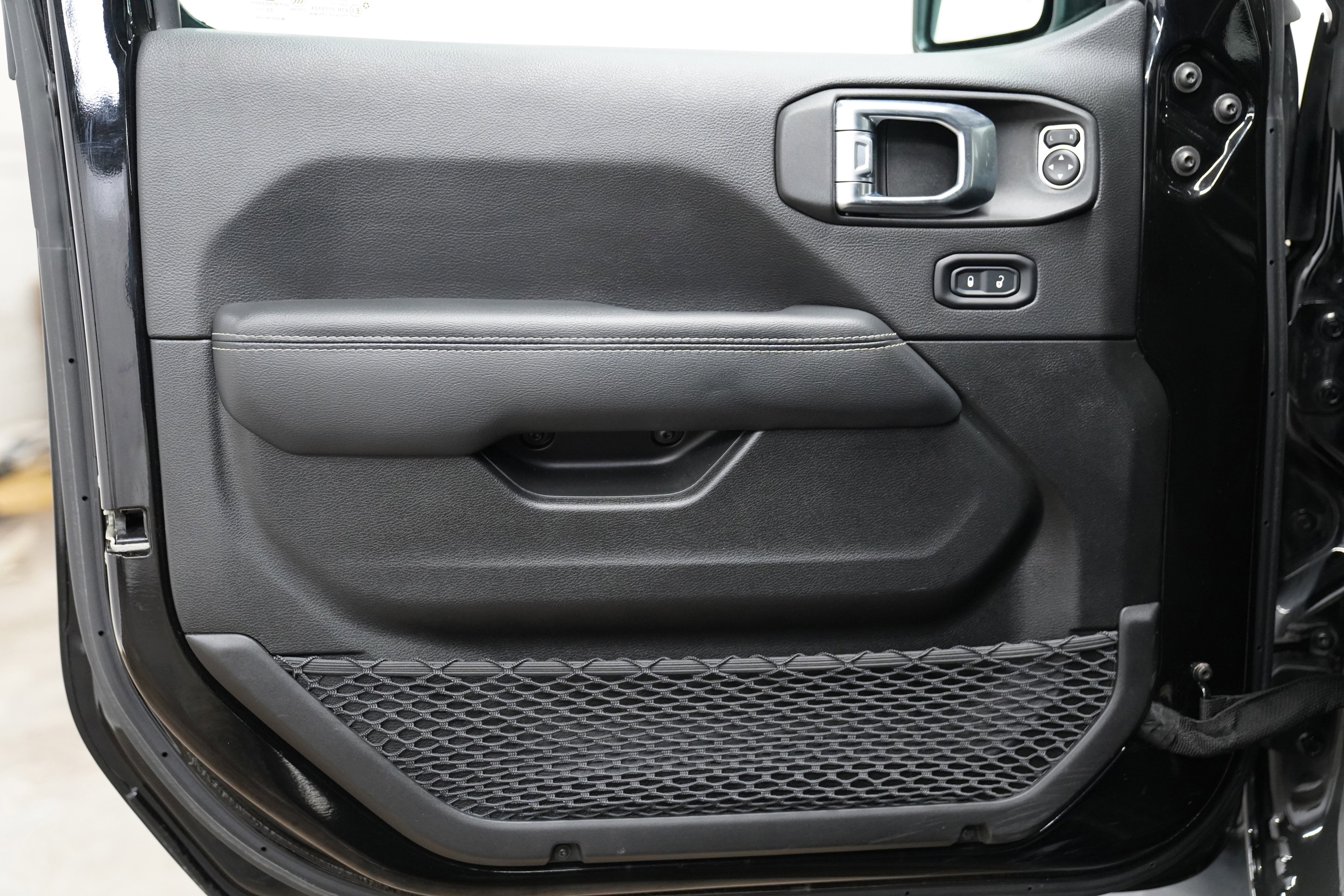 Certified 2022 Jeep Wrangler Unlimited Sahara w/ Cold Weather Group image 16