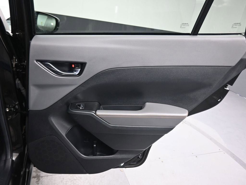 Used 2024 Subaru Crosstrek 2.5i Limited w/ Crosstrek Mirror Package AWD/4WD image 32