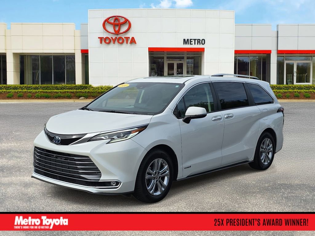 Certified 2021 Toyota Sienna Platinum