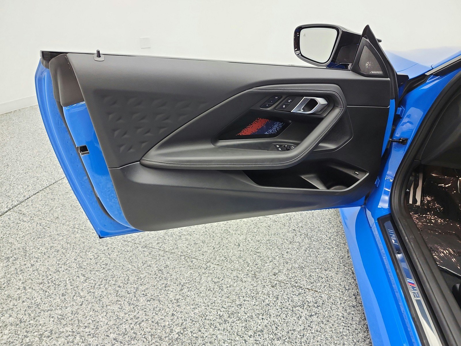 Used 2025 BMW M2 w/ Lighting Package RWD image 22
