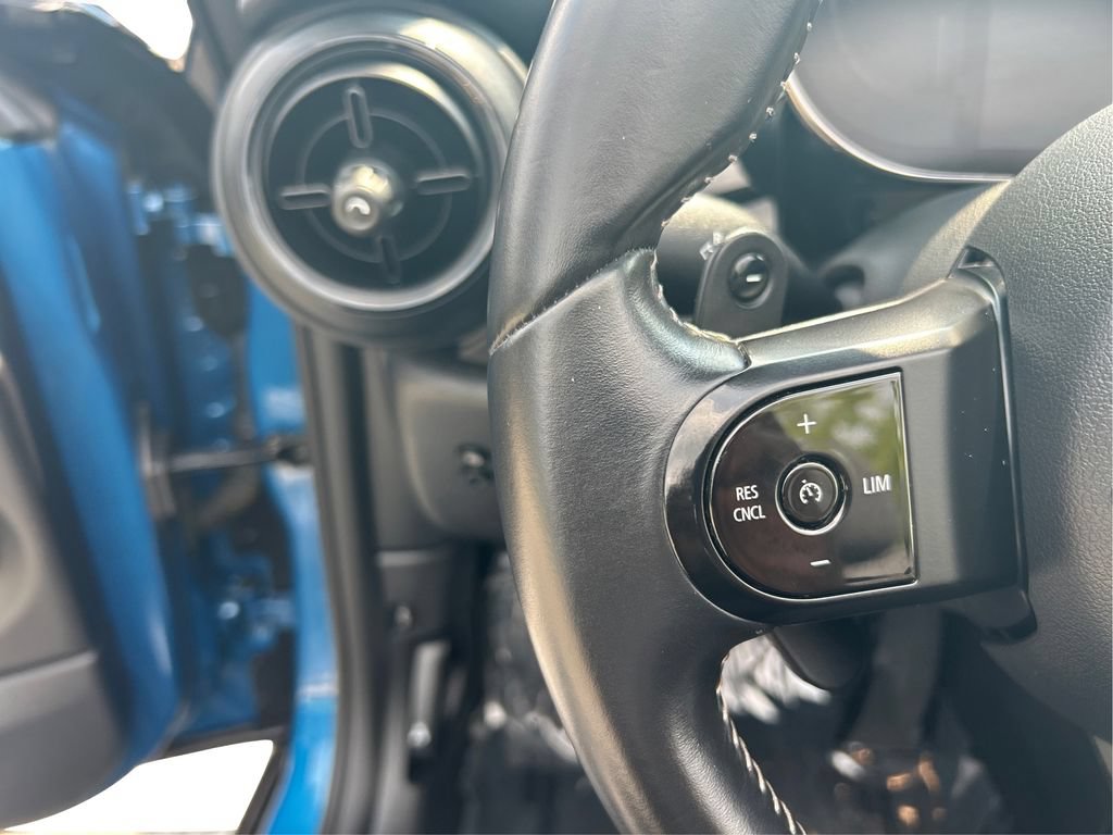 Used 2023 MINI Cooper S w/ Signature Upholstery Package FWD image 35