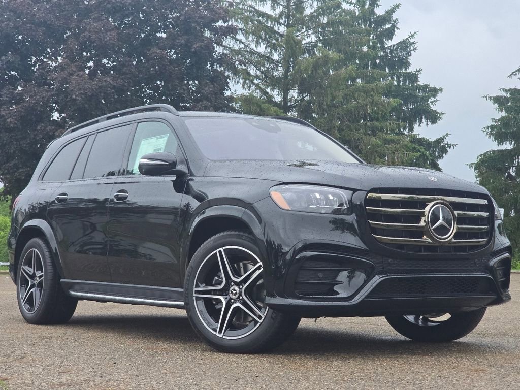 New 2026 Mercedes-Benz GLS 450 4MATIC image 2