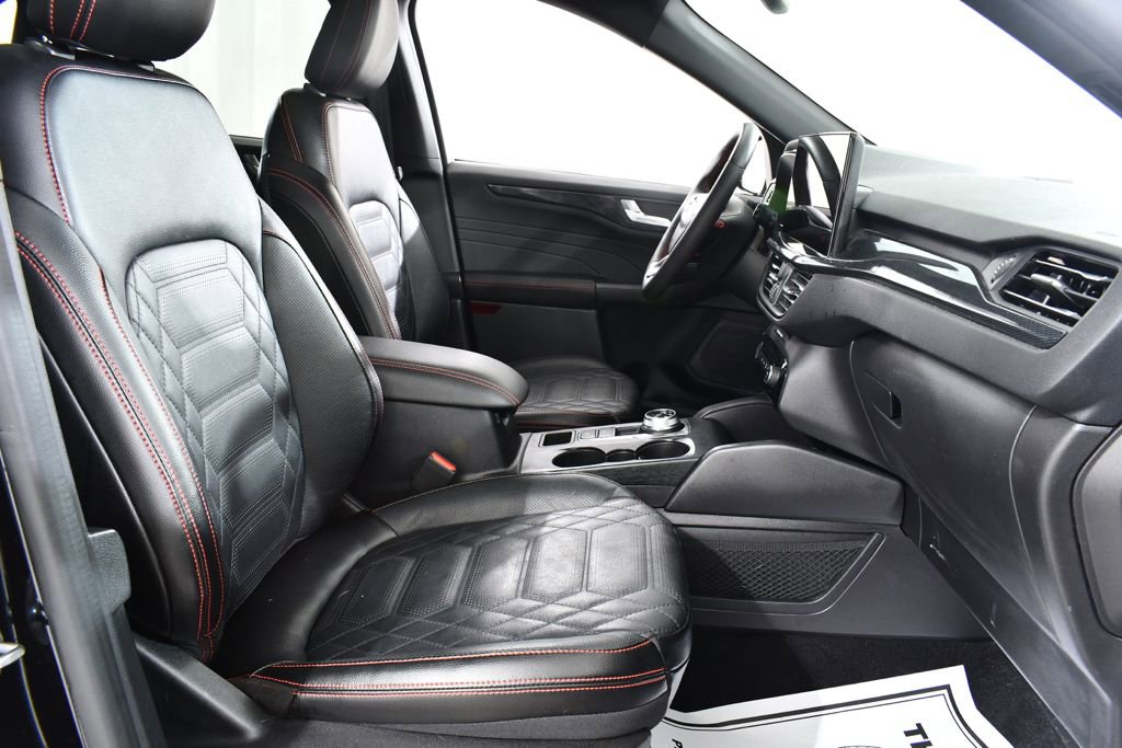 Used 2023 Ford Escape ST-Line Elite w/ Premium Technology Package image 10