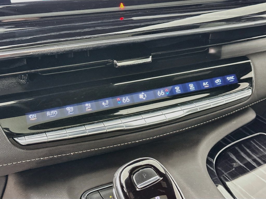 Certified 2023 Cadillac Escalade Sport AWD/4WD image 20