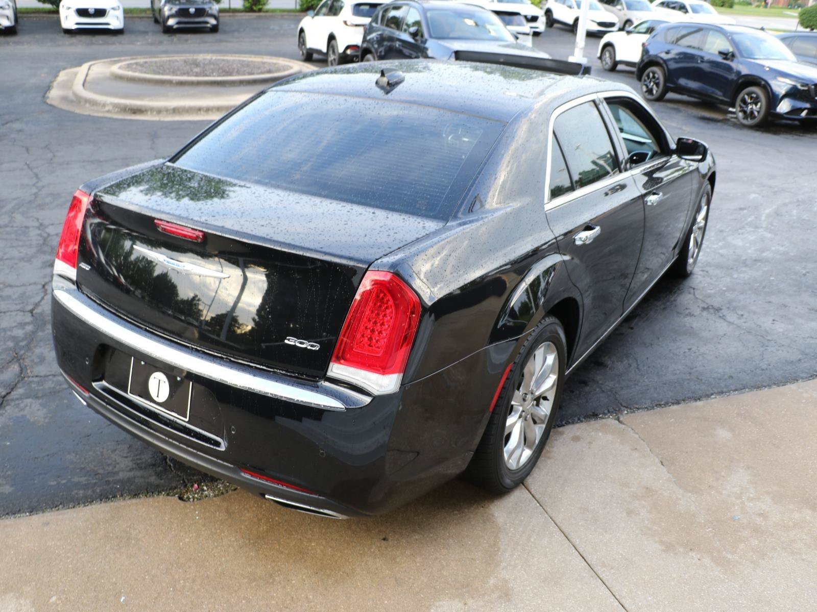 Used 2018 Chrysler 300 Limited w/ Safetytec Plus Group AWD/4WD image 4