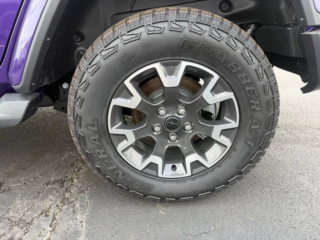 New 2026 Jeep Wrangler Unlimited Sahara w/ Whitecap Package AWD/4WD image 37