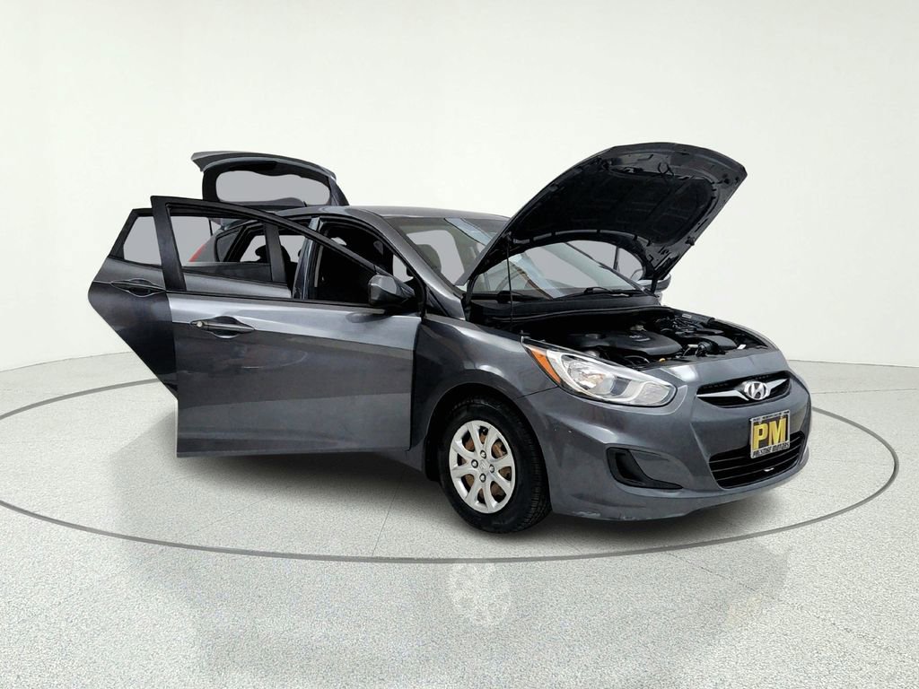 Used 2013 Hyundai Accent GS FWD image 11